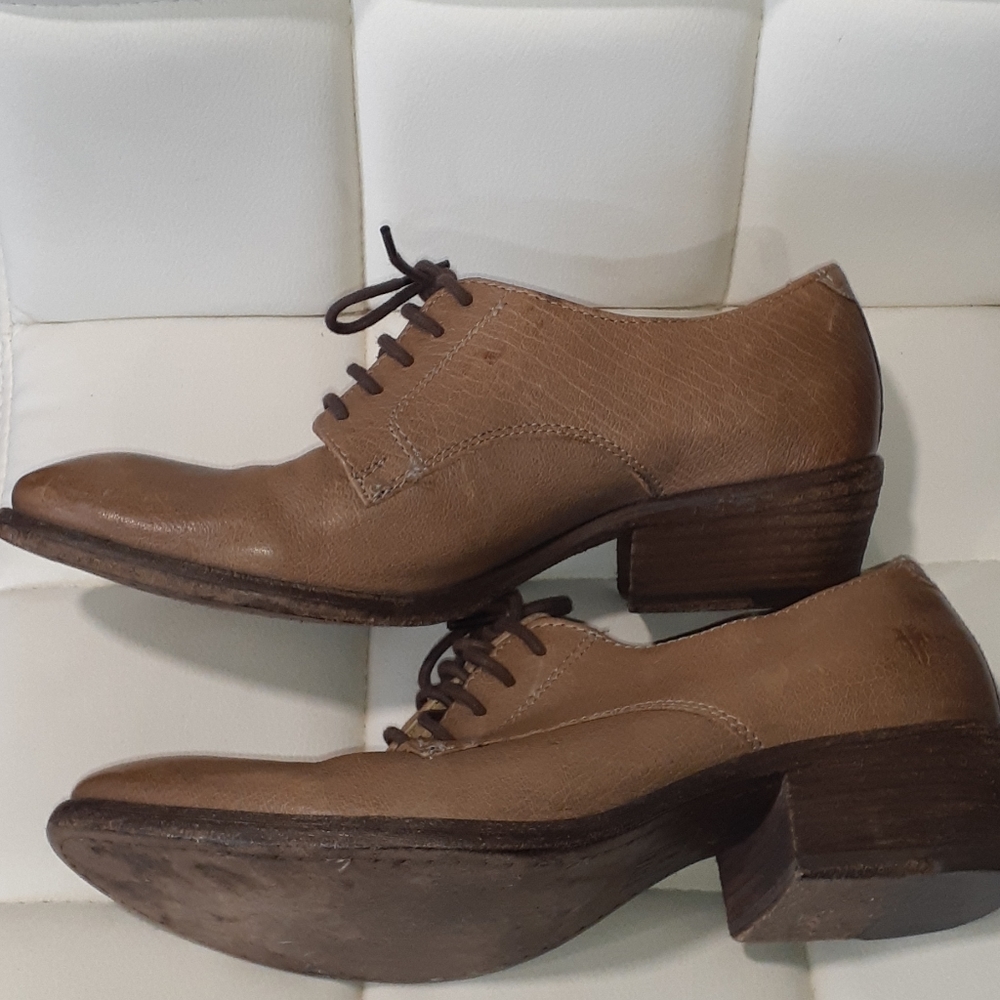 FRYE Carson oxford lace up shoe sz 8B